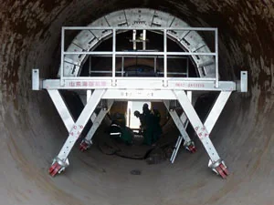 Rotary kiln refractory installation with bricking rig